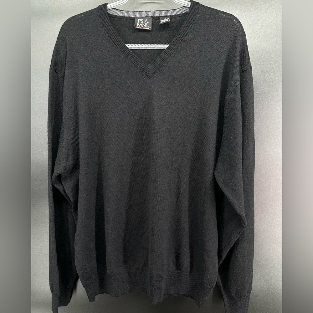 Jos‎ A Bank Sweater Men's Size XL Black 100% Merino Wool Knit V-Neck Signature